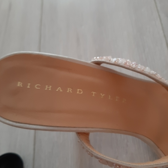 Beaded heel sandals - Picture 3 of 4